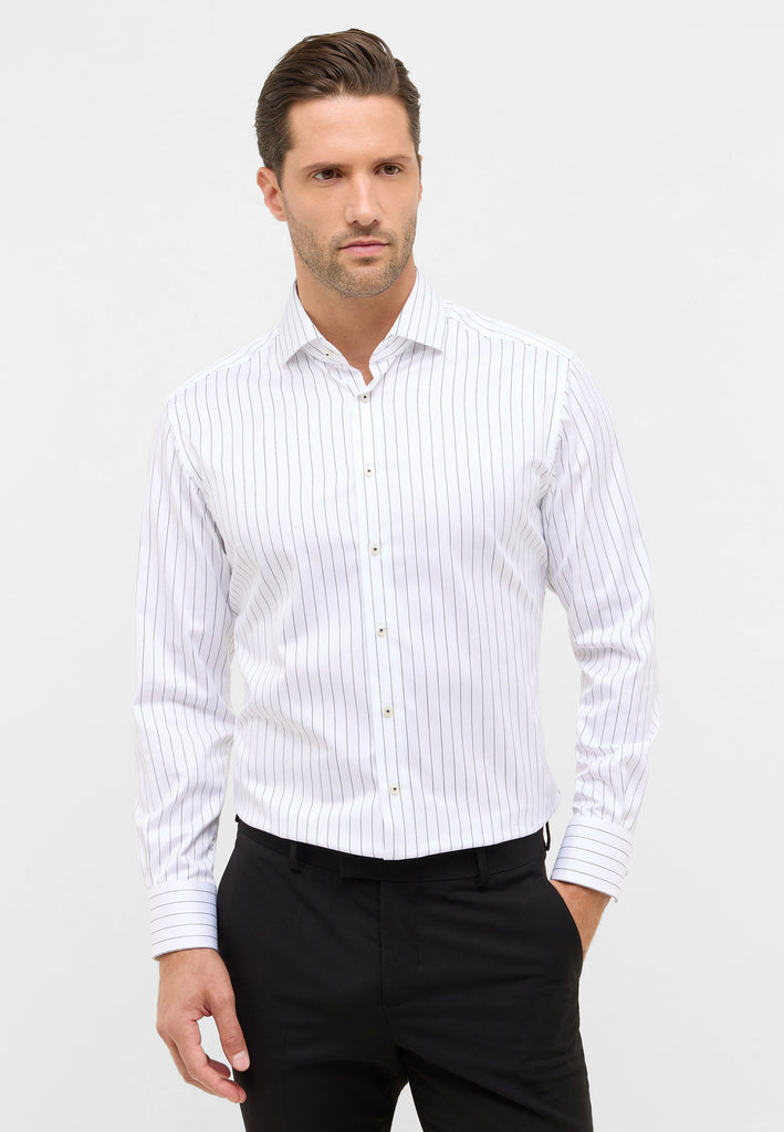 ETERNA_fall_winter-2025_00_1SH17721-(1028_00X682)_2.jpg