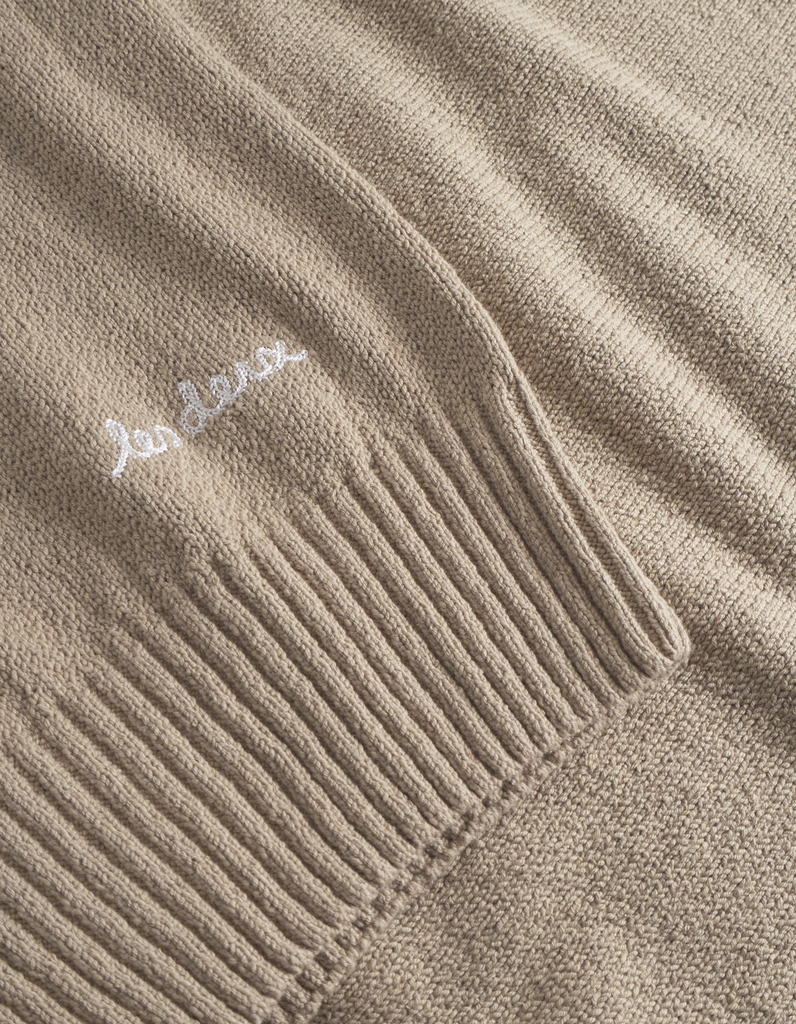 1000810_810-Dark Sand_1664.png